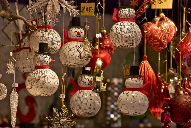 Елочные игрушки оптом с доставкой из Китая в Россию