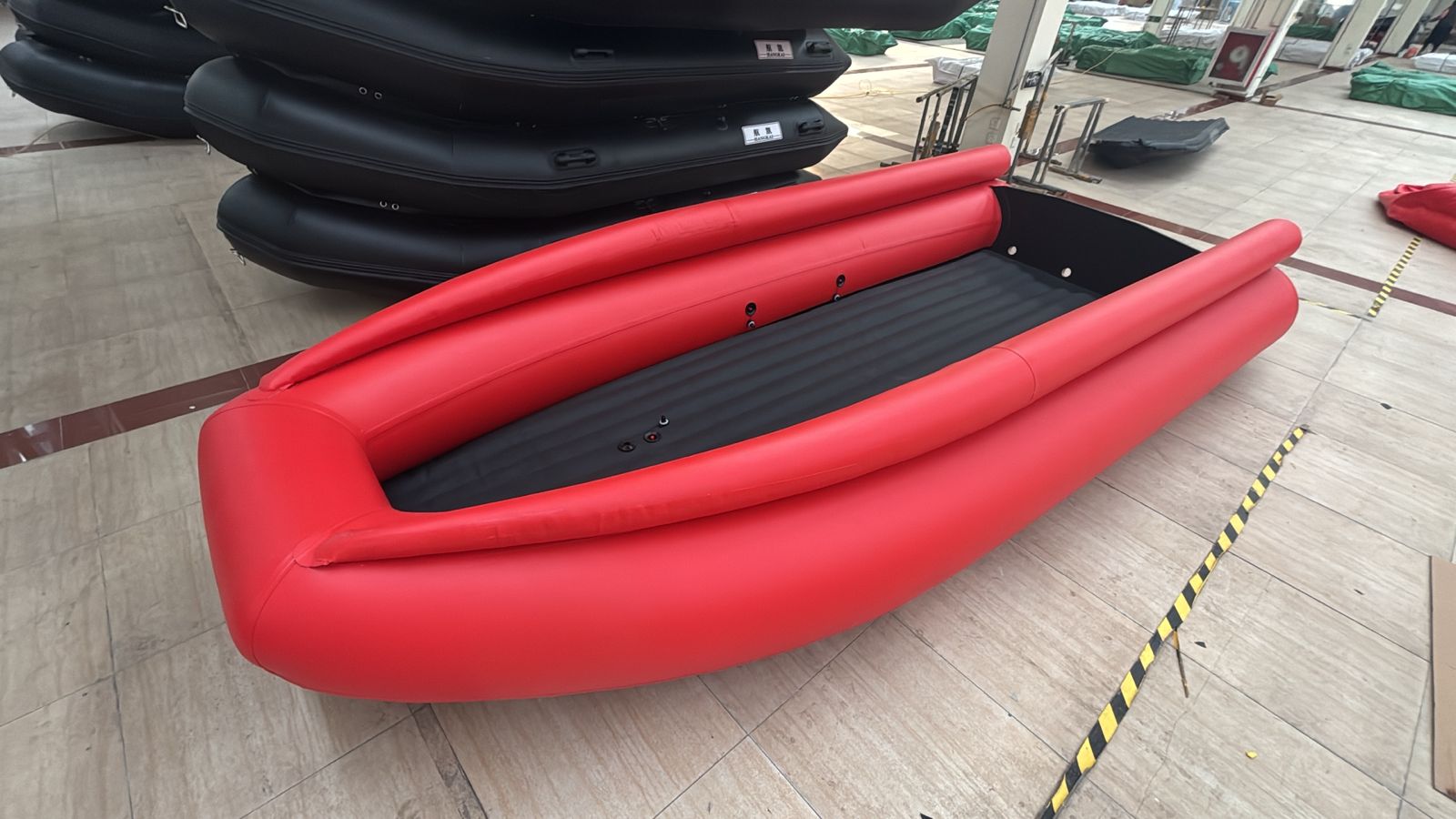 Резиновые надувные лодки с доставкой из Китая в Россию