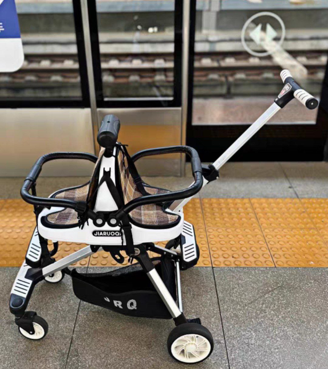 Велосипед с родительской ручкой для двоих детей с доставкой из Китая в Россию