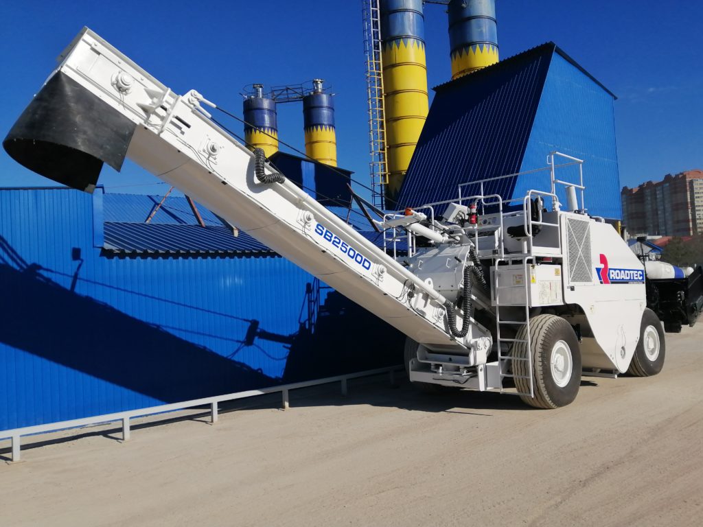 Перегружатель асфальтобетонной смеси доставка из Китая плюсы.