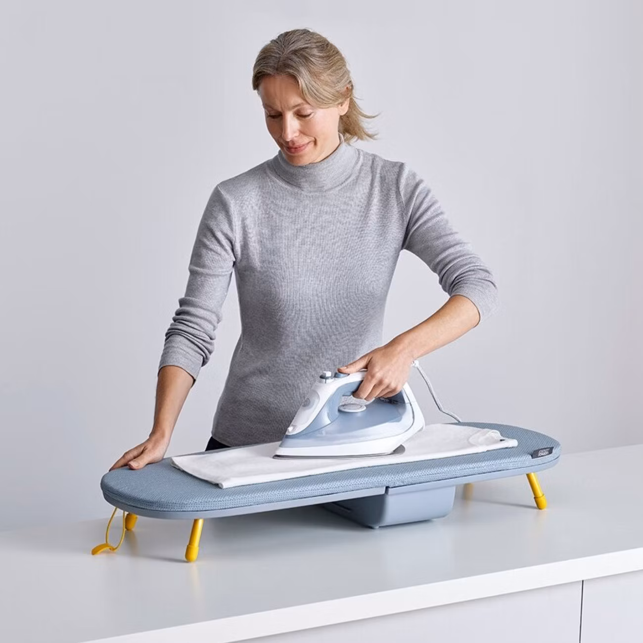 Гладильная доска настольная компактная складная доставка из Китая с ПЭК Гуанчжоу в Россию