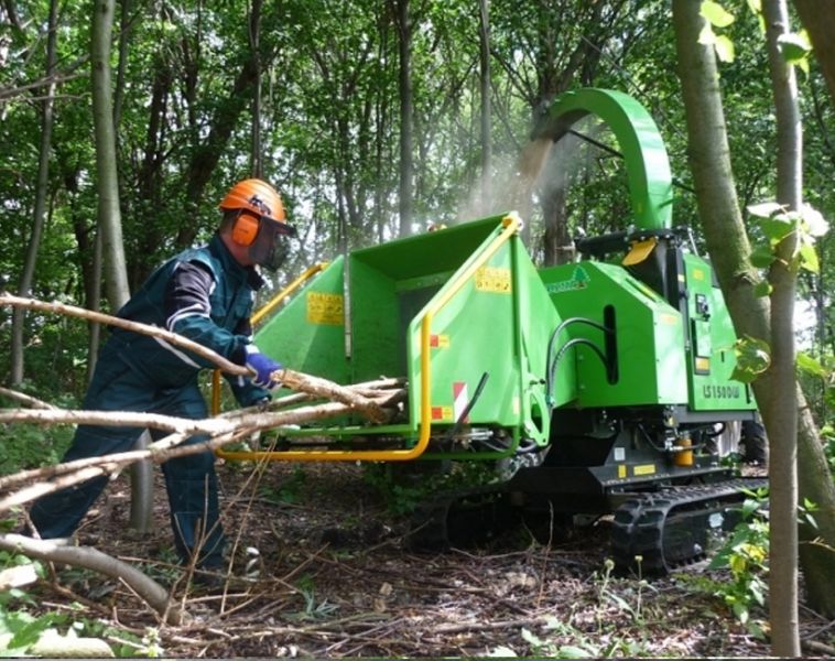 Машина для переработки веток в щепу из Китая поставка с ПЭК Гуанчжоу в Россию