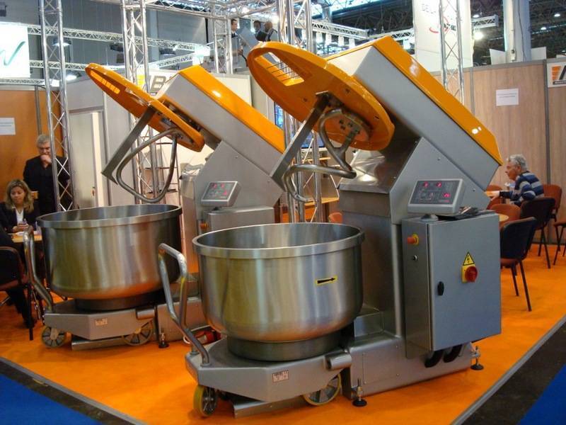 Тестомес промышленный из Китая поставка с ПЭК Гуанчжоу в Россию